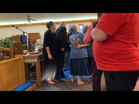 Sis. Linda Gibson Johnson - Tear Off the Roof