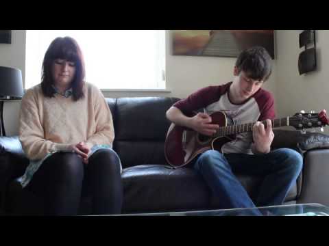 Kat Brown - I Wouldn't Believe Your Radio (Stereophonics cover): Live In The Living Room