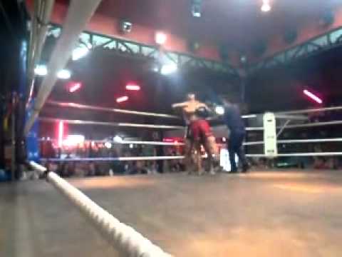 Phil Townley's Fight, first round