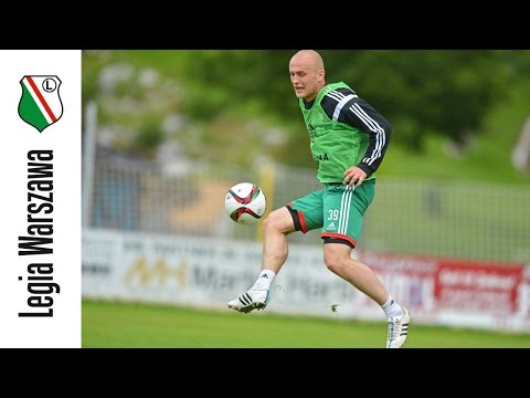 Zobacz jak Pazdan trenuje z Legią
