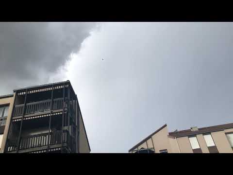Foudre très proche orage violent de soirée lundi 21 juin 2021 à Clermont Ferrand Auvergne