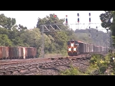 FAST CSX Q635 hits 65mph in Painesville Ohio!!