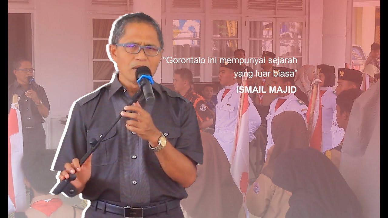 Sekda Kota Gorontalo Ismail Majid Terima Bendera Pusaka 1942