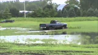 preview picture of video 'Blue Dodge Ram Mud Boggin @ Wood County 4 Wheelers 7-20-2013'