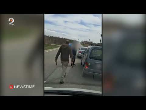 Imagini socante! Un sofer a iesit cu bata si toporul in trafic! ASTAZI, de la 21:00, la "NEWSTIME"!