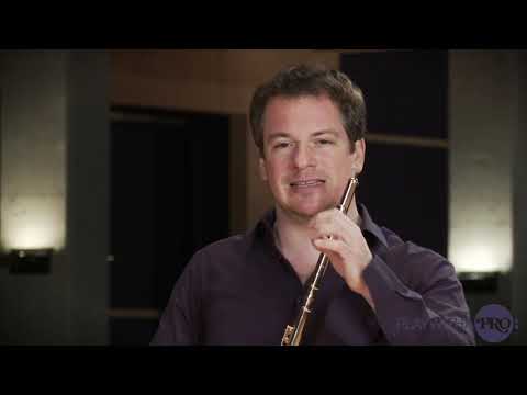 Emmanuel Pahud talks about intonation on flute.