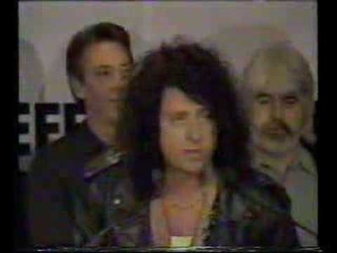 CNN reports about the tribute to Jeff Porcaro concert