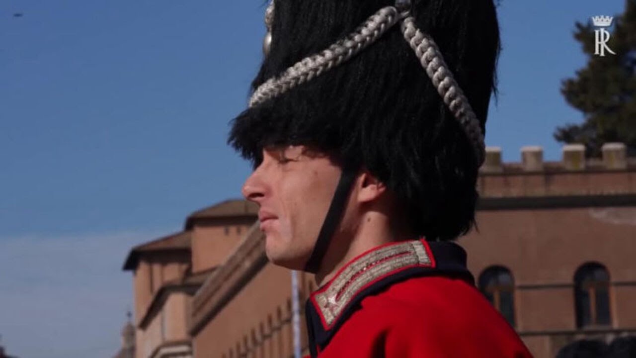 Giornata dell'Unità d'Italia, l'omaggio di Mattarella al Milite Ignoto all'Altare della Patria