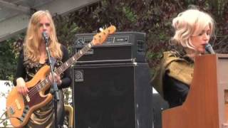 Frida Hyvönen 01 - Moseley Folk Festival 2009