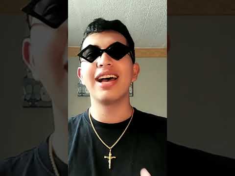 Detalle único en los ojos de toallin / Adidas campus x south park