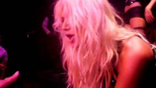 Brooke Hogan - UR Not That Hot (live) Part 2