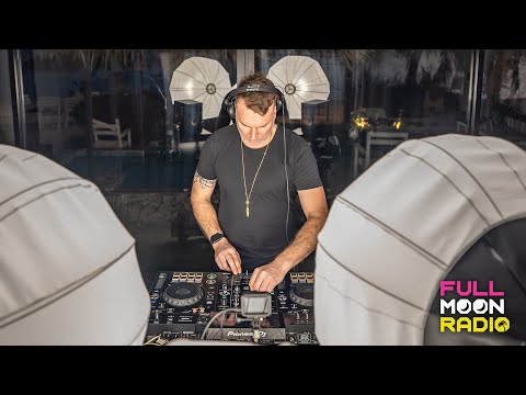 James Trystan  @ Full Moon Radio, Koh Phangan, Dec 24. Melodic Techno, Progressive House DJ Mix.