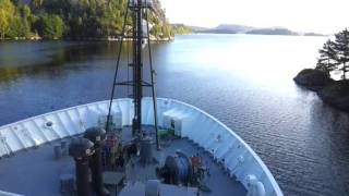 preview picture of video 'Kragero, M/S Oystrand ut fra Sorsmolt. Norway'