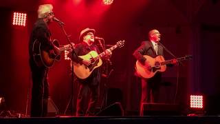 Nick Lowe, Paul Carrack, Andy Fairweather Low. I knew the bride when she used to rock and roll