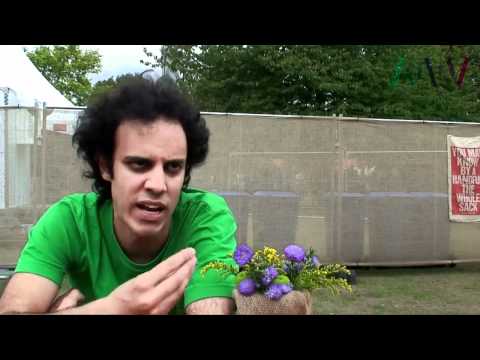 Four Tet Interview On Fabriclive 59, Burial & Thom Yorke At Field Day 2011