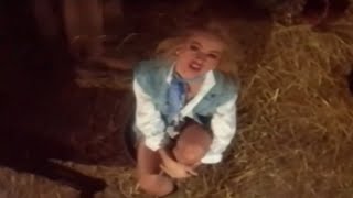 Paulina Rubio  - Abriendo Las Puertas Al Amor (La Chica Dorada en Instantes)