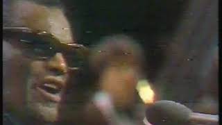 Music - 1980 - Ray Charles - Born To Lose - Performed Live On Stage At Austin City Limits
