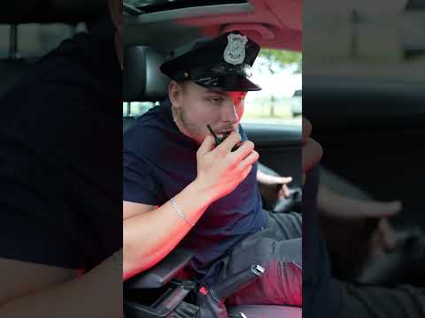 Dorfkind Schmitty wird ohne Führerschein verfolgt 😂 | Nikolaj