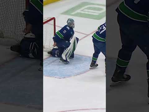 I Don't Bare (I Glove It) ✋🧤