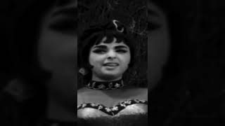 Download lagu நேருக்கு நேர் நின்று -nErukku nEr nindru mp3