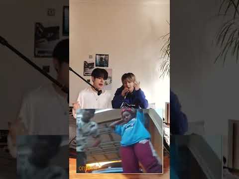 TXT Yeonjun and Taehyun Singing Stay on omegle