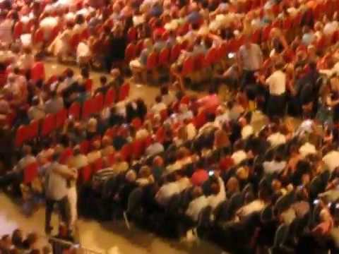 Andre Rieu,Zagreb,15.6.2017.,publika masovno zaplesala valcer uz taktove Na lijepom plavom Dunavu