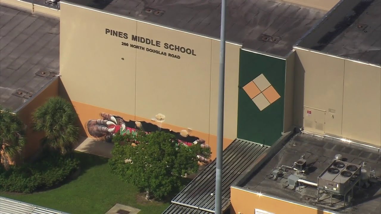 Teen accused of threatening to shoot up Pines Middle School