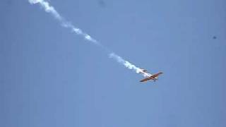 preview picture of video 'Air show with Yakovlev Yak-52 at LRCL (Cluj-Napoca) - Part 5'
