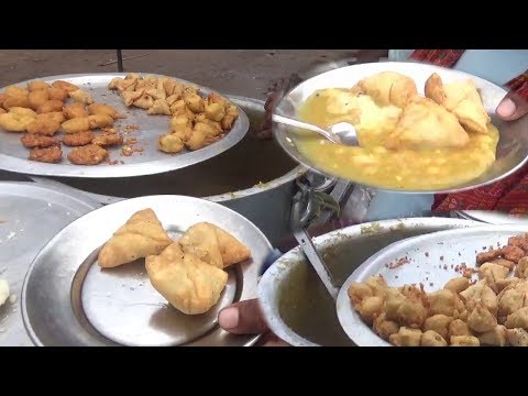 Roadside Food In India | Public Eating Vegetables Samosa (Singara) | Best Snacks Forever Video