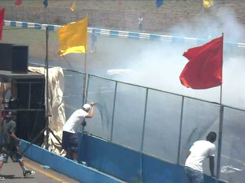 Alaelder no autódromo de Goiânia