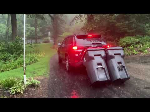 Garbage Can Hauling Device