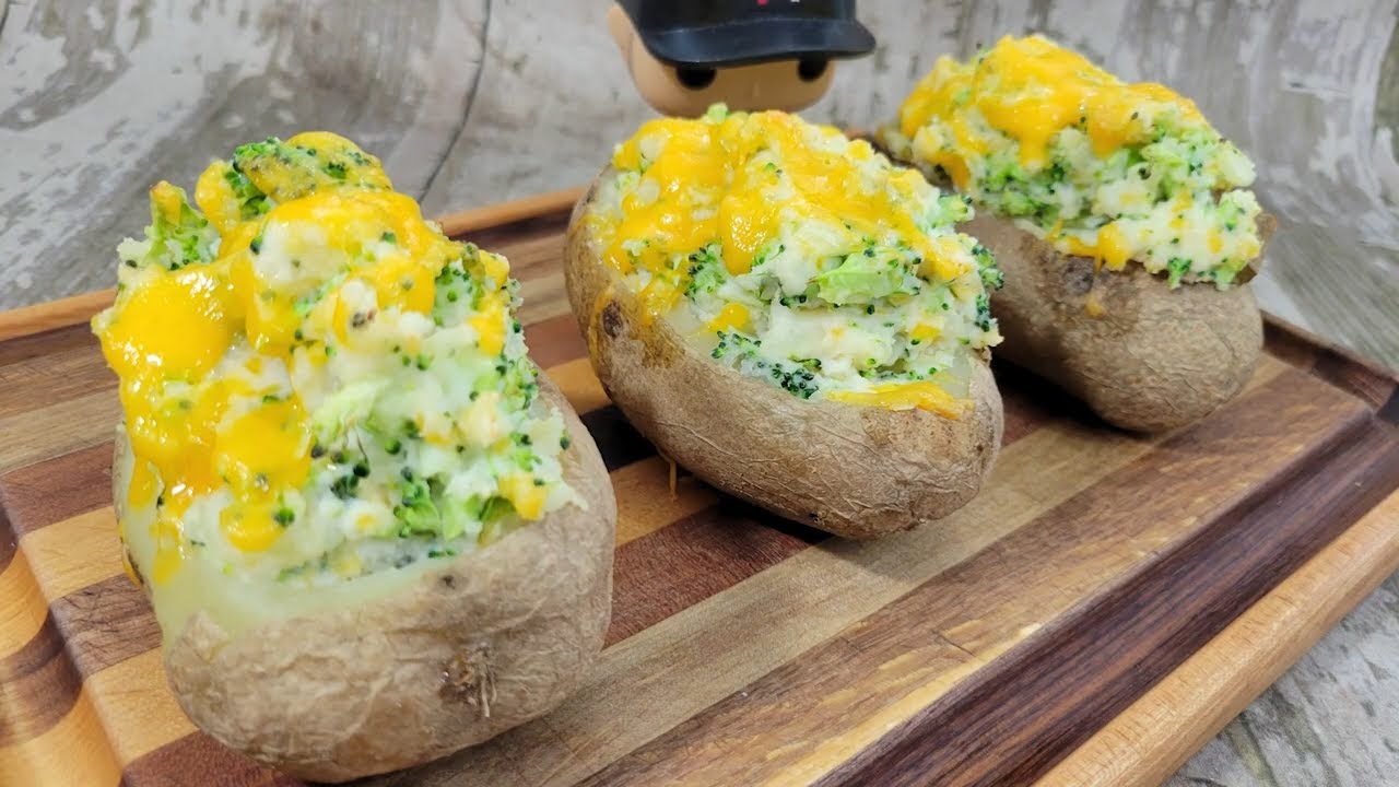 Awesome Broccoli Cheddar Stuffed Baked Potatoes