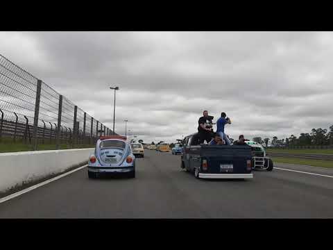 Acelerando Fusca e Kombi no autódromo internacional de Curitiba DNF 2020 AIC e Ceasa Air cooled