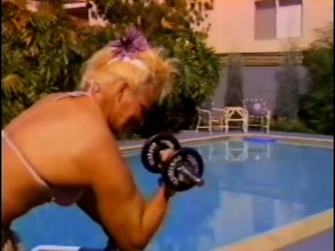 Female Muscle clip 262 - Mob Boss