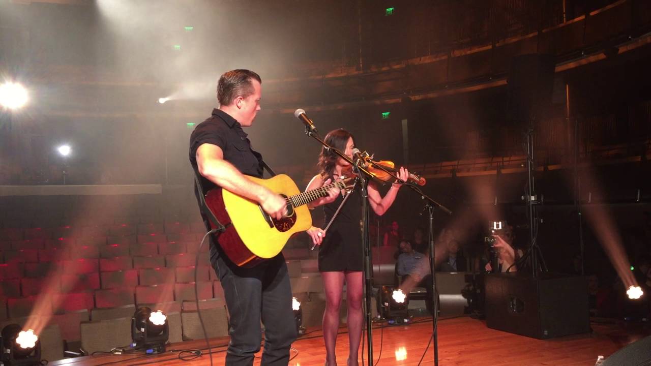 Jason Isbell & Amanda Shires Perform “Cover Me Up” at Country Music Hall of Fame