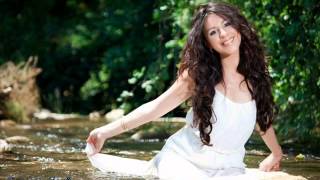 María Artés "LaMorena" - Como Julieta (Acústico)