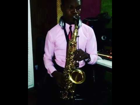 Daily Saxophone Exercises on Triads - Fade Sax