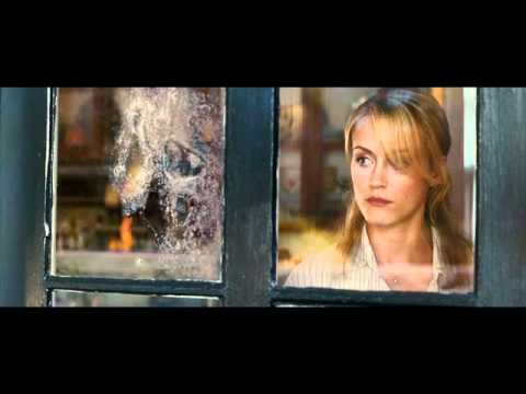 THE LUCKY ONE - Nicholas Sparks Featurette