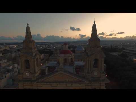 Igreja Paroquial de Floriana e Celeiros