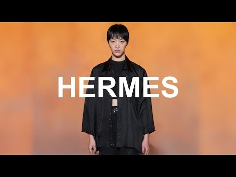 Hermes Spring-Summer 2022 Women's Fashion Show (Sora Choi, Barbara Valente...)