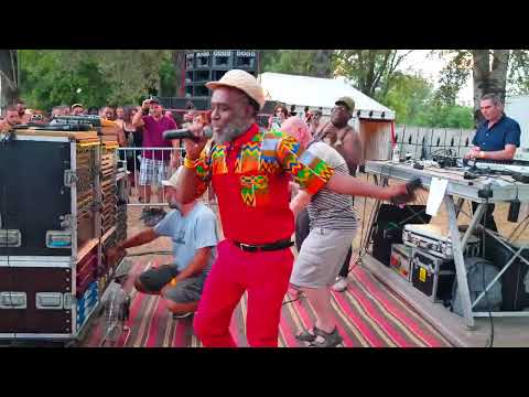 Ossie Gad, Simon Dan, Uk Principal, Nucleus Roots - "Lion inna Jungle" at Bagnols Reggae Festival 18