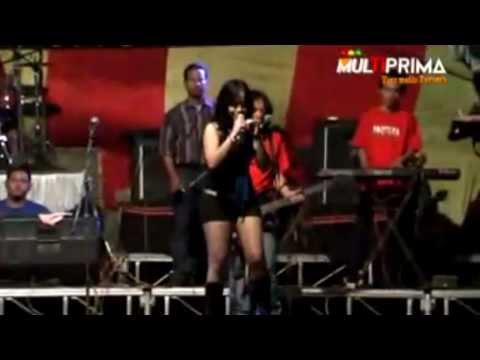 Riesta Anggita~Mawar Biru~Pantura Live Music