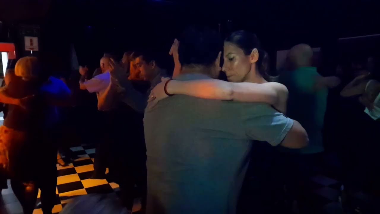 11/10/24 "Quiero verte una vez más" Pugliese/Moran 🎵TDJ Aldo Orrego La Milonga de Onírico en Ushuaia