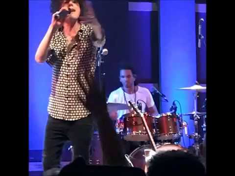 LP  Laura Pergolizzi   World Cafe Live Philadelphia  31.05.2017   In brief.