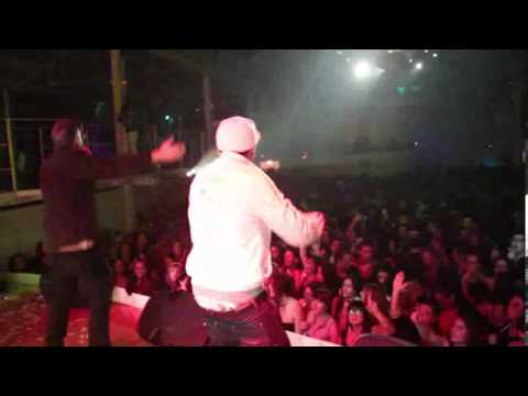 NITRO Y LA MELODIA - TUKU TAKA (LIVE)