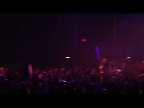 Tiesto Feat. C.C. Sheffield, Escape me HD Live Kaleidoscope Tour San Francisco USA