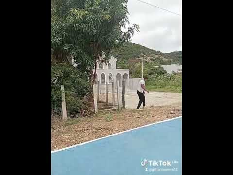 a saga da manga na Cidade de solidão