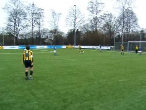 Dos 37 Vriezenveen 100e doelpunt van E4