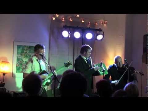 Tico Tico played by The Dixieland Gipsy Band