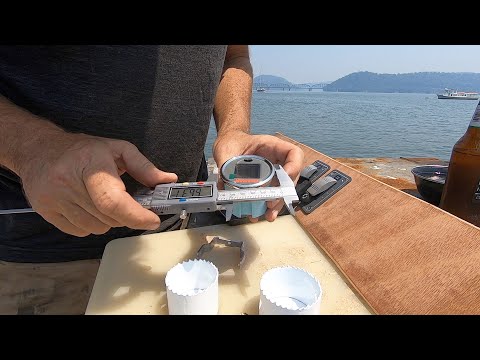 Monitoring a boat's battery banks